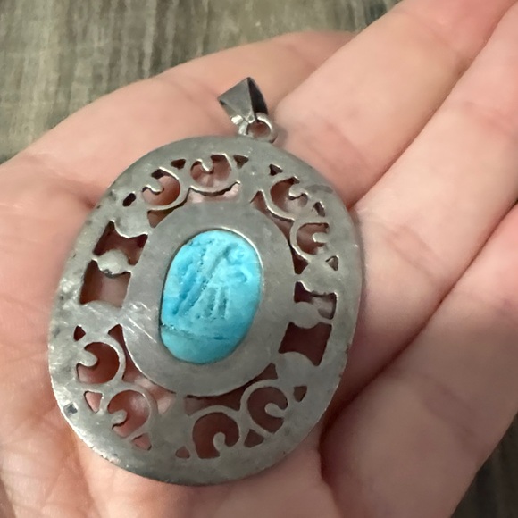 Vintage Silver Tone and Turquoise Pendant - Picture 4 of 4